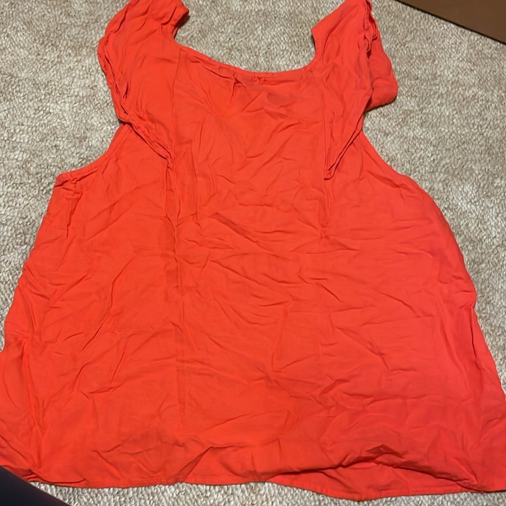 Ladies tank. - Picture 3 of 3